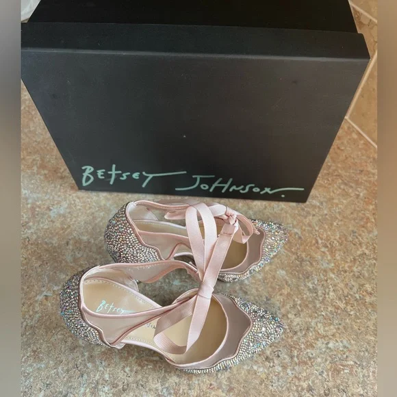 Betsey Johnson IRIS Size 6 Champagne Heels - Picture 6 of 7